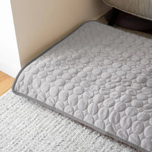 Charger l&#39;image dans la galerie, MrFluffyFriend™ - Tapis rafraîchissant pour chien
